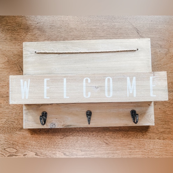 Target Other - Welcome Wall Hanging w/ Storage Pocket & Hooks